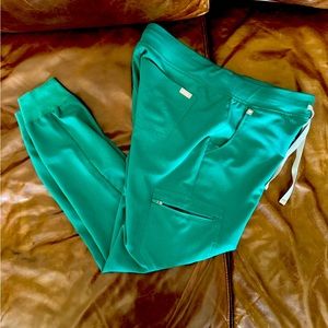 FIGS Technical Collection Hunter Green Joggers